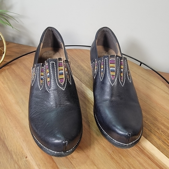 L'Artiste by Spring Step Scribble Slip- On Clogs Size 39 - Picture 8 of 13